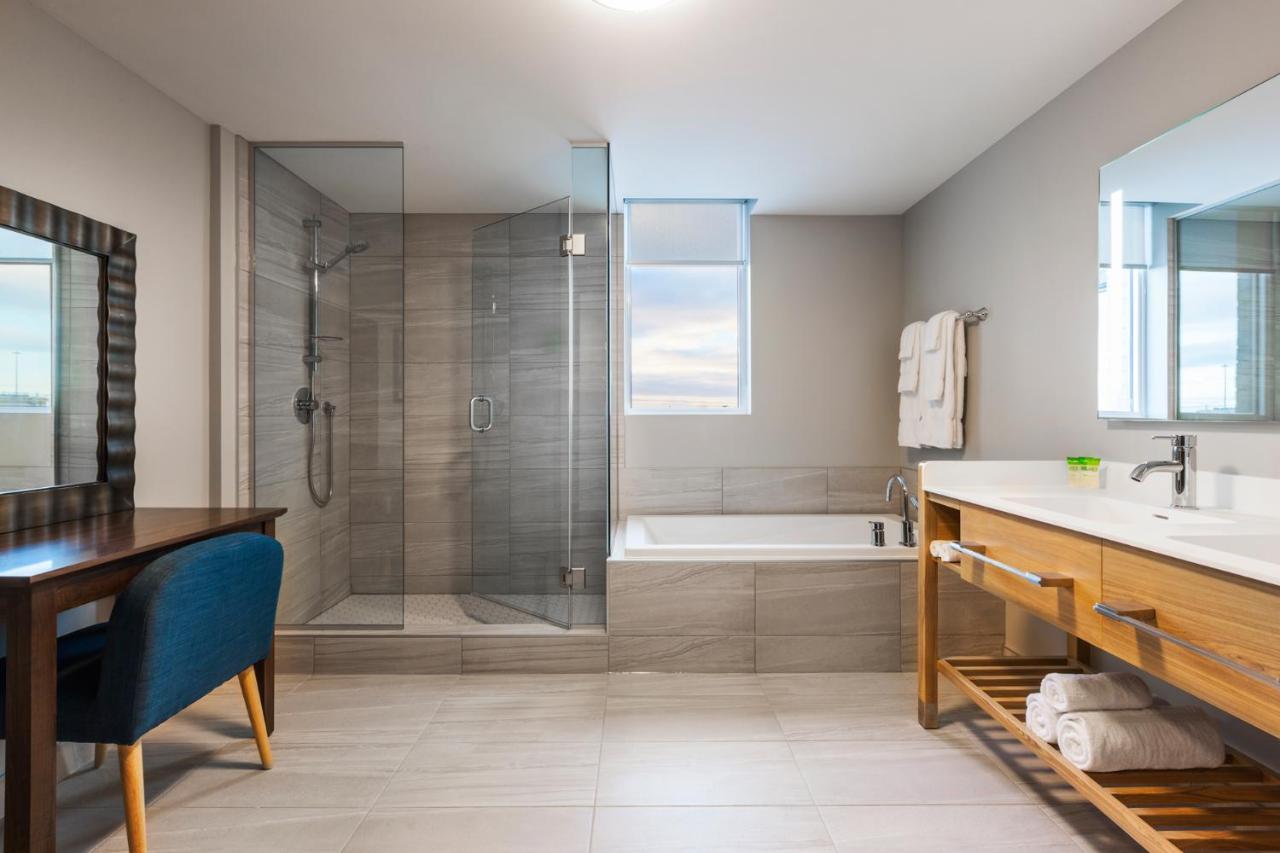 Imperia Hotel Et Suites Boucherville Eksteriør bilde